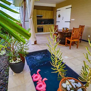 seazen-lodge.comcaribbean.com/